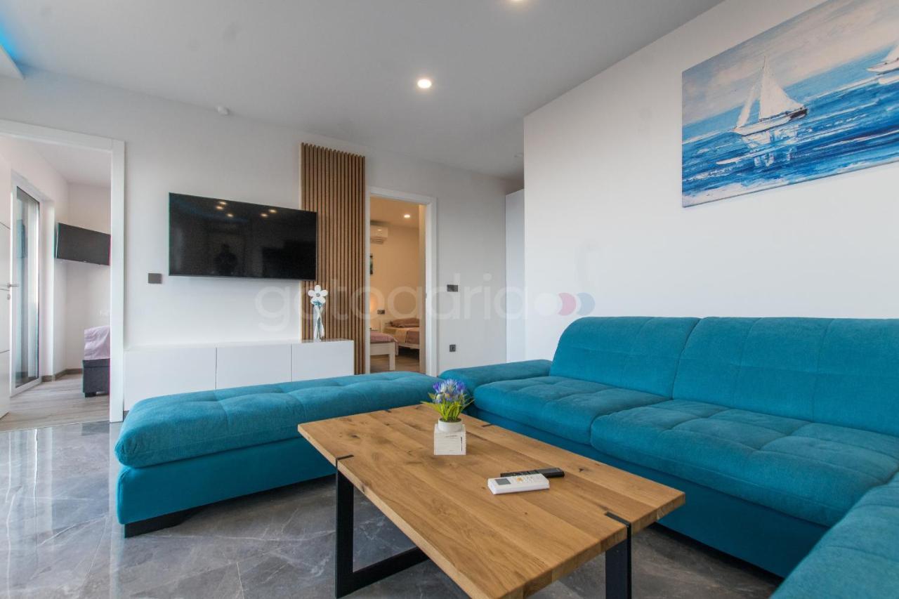 Seashell - Luxury Seaview Makarska